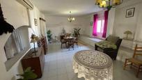 Sala d'estar de Casa o xalet en venda en Casar de Cáceres amb Aire condicionat i Traster