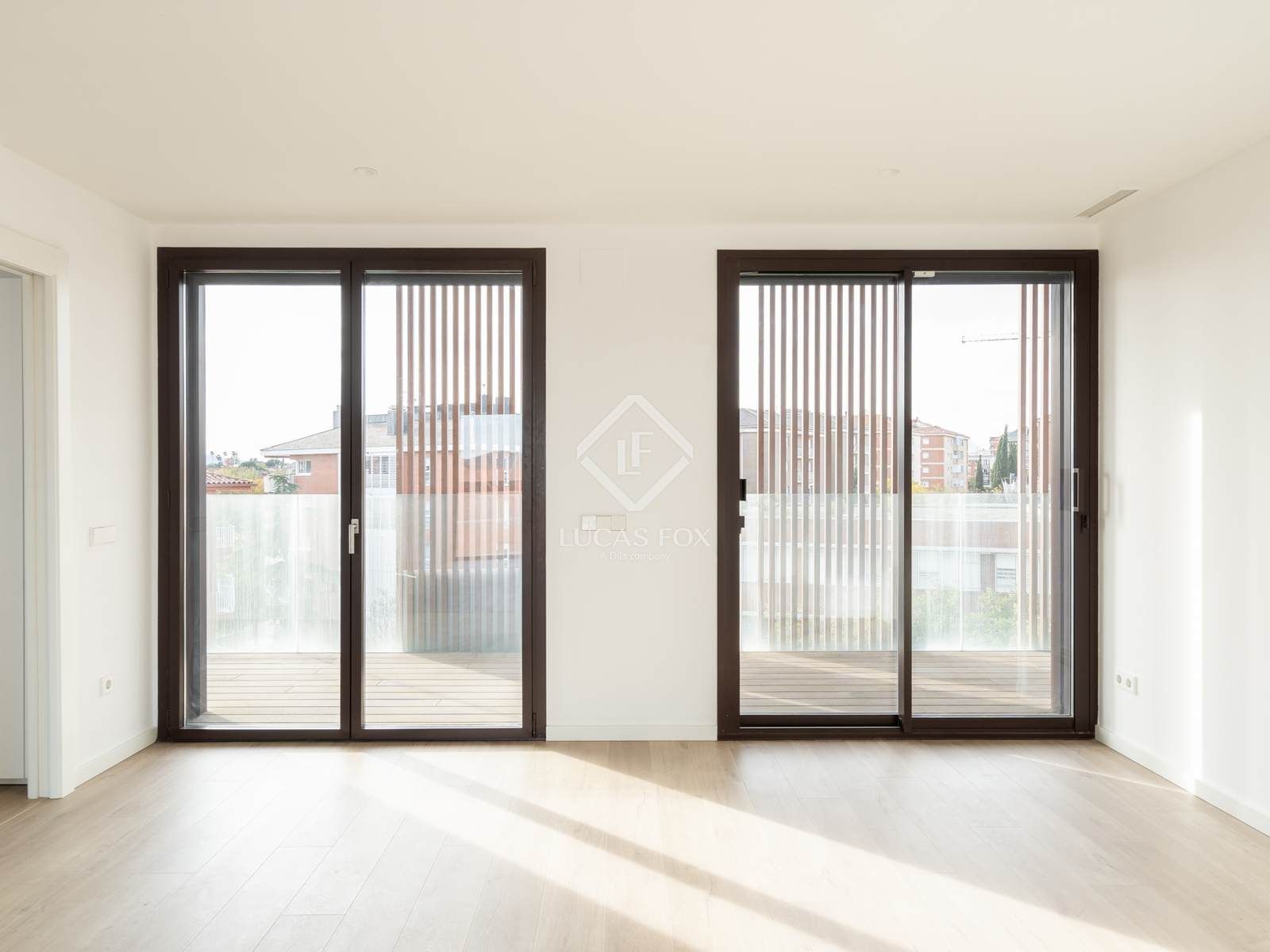 Exterior view of Attic for sale in Sant Cugat del Vallès  with Air Conditioner, Heating and Parquet flooring