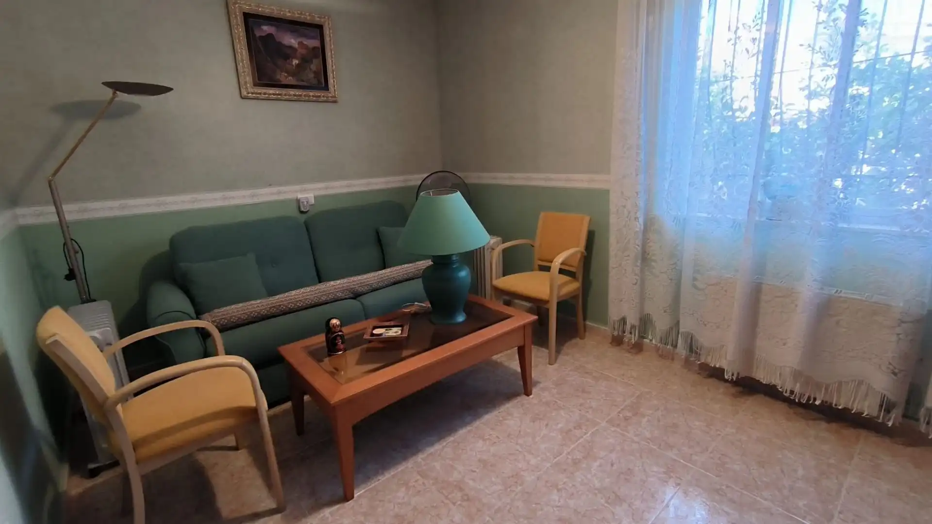 Sala d'estar de Casa o xalet en venda en L'Alfàs del Pi amb Aire condicionat, Calefacció i Jardí privat