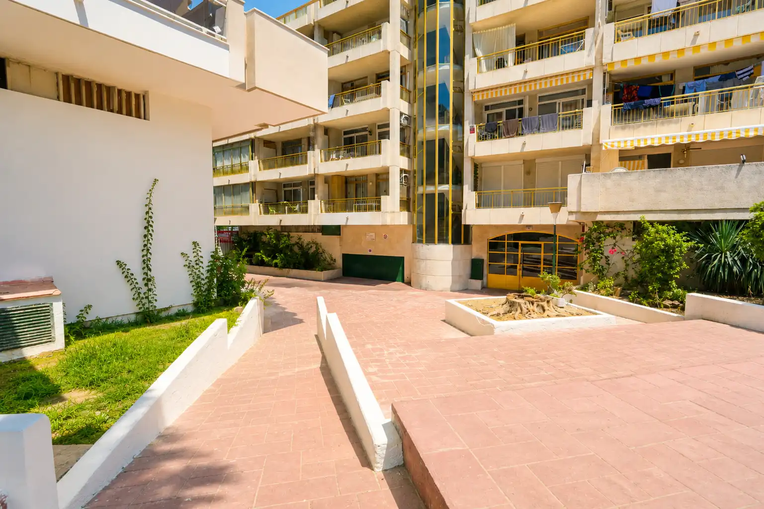 Piso con terraza en venta en Carrer del Vendrell, imagen 24