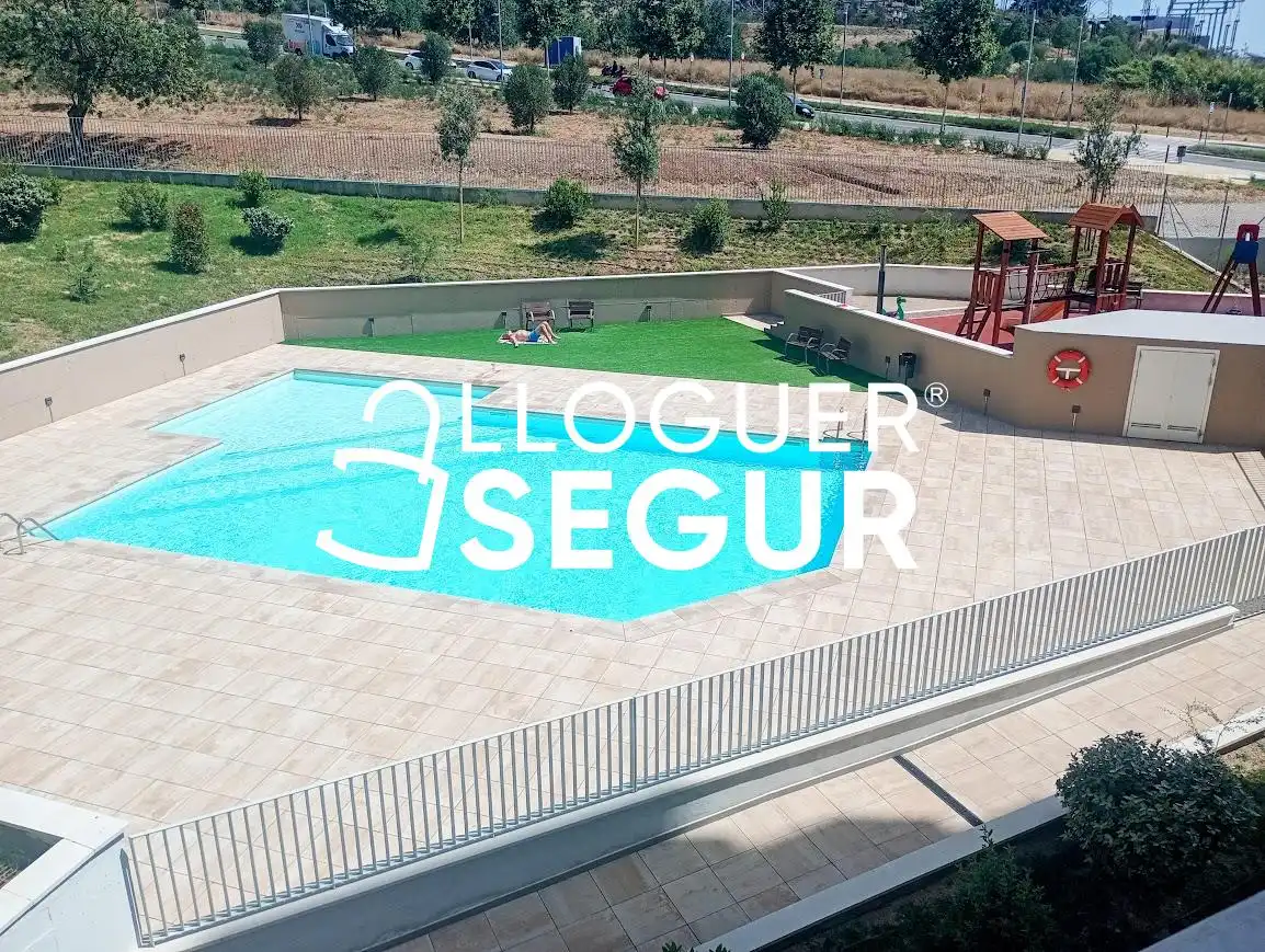 Swimming pool of Flat for rent in Viladecans  with Air Conditioner, Terrace and Swimming Pool