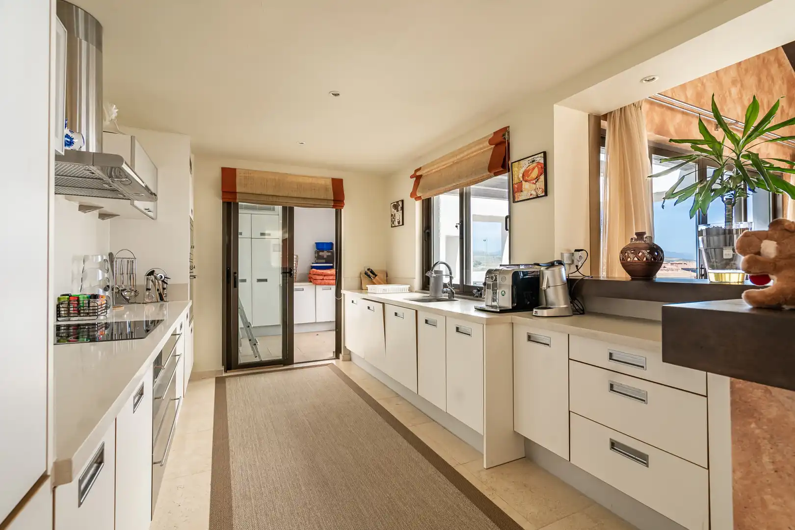 Kitchen of Attic for sale in Benahavís  with Air Conditioner, Terrace and Storage room
