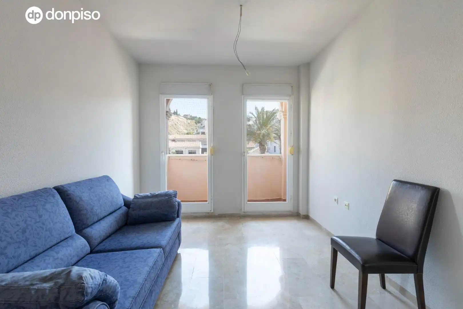 Piso con ascensor en venta en Avenida de Sierra Nevada 90, imagen 2