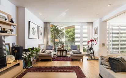Sala d'estar de Pis en venda en  Barcelona Capital amb Aire condicionat, Calefacció i Parquet