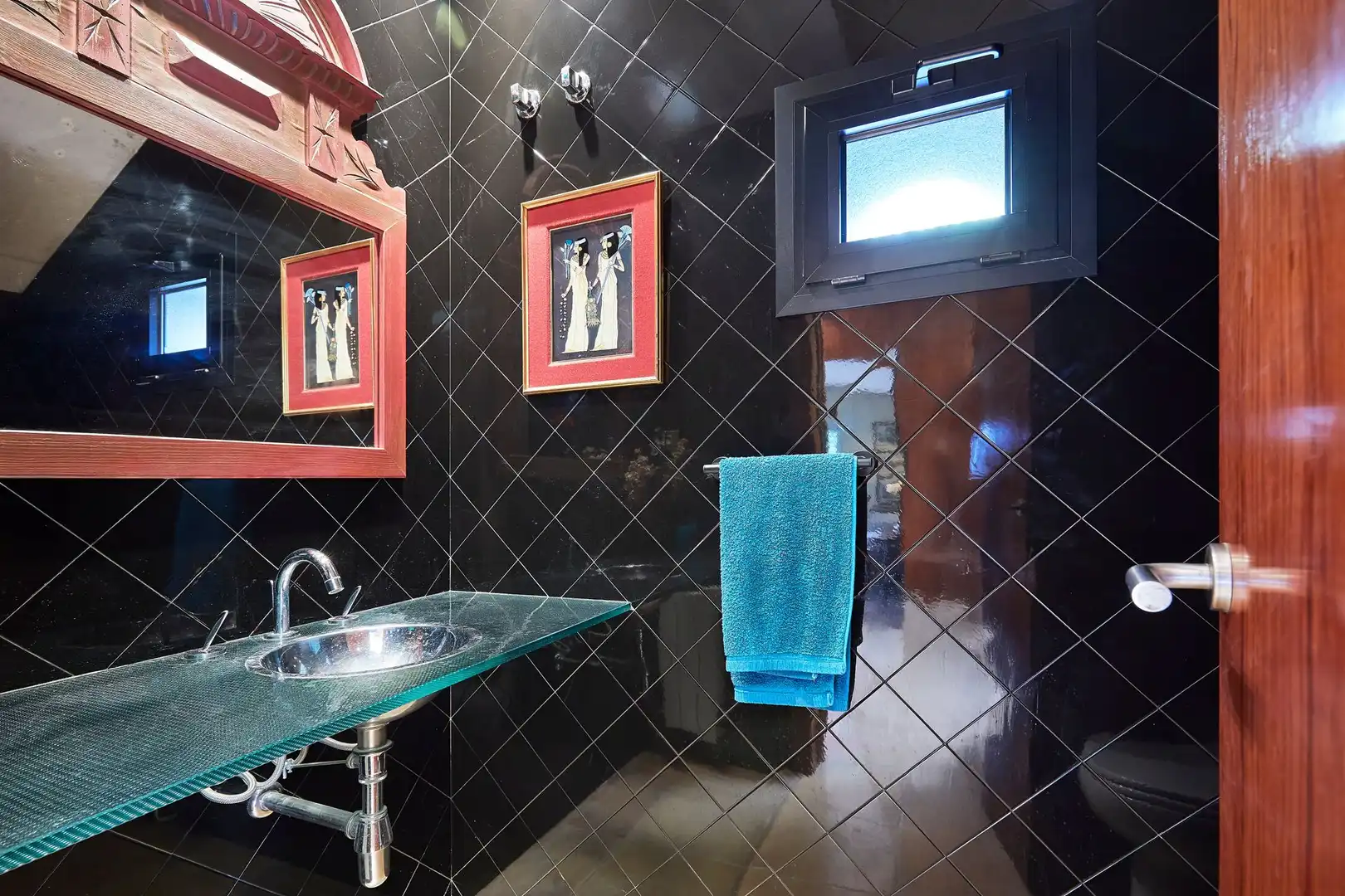 Badezimmer von Haus oder Chalet zum Verkauf in Premià de Dalt mit Klimaanlage, Heizung und Privatgarten