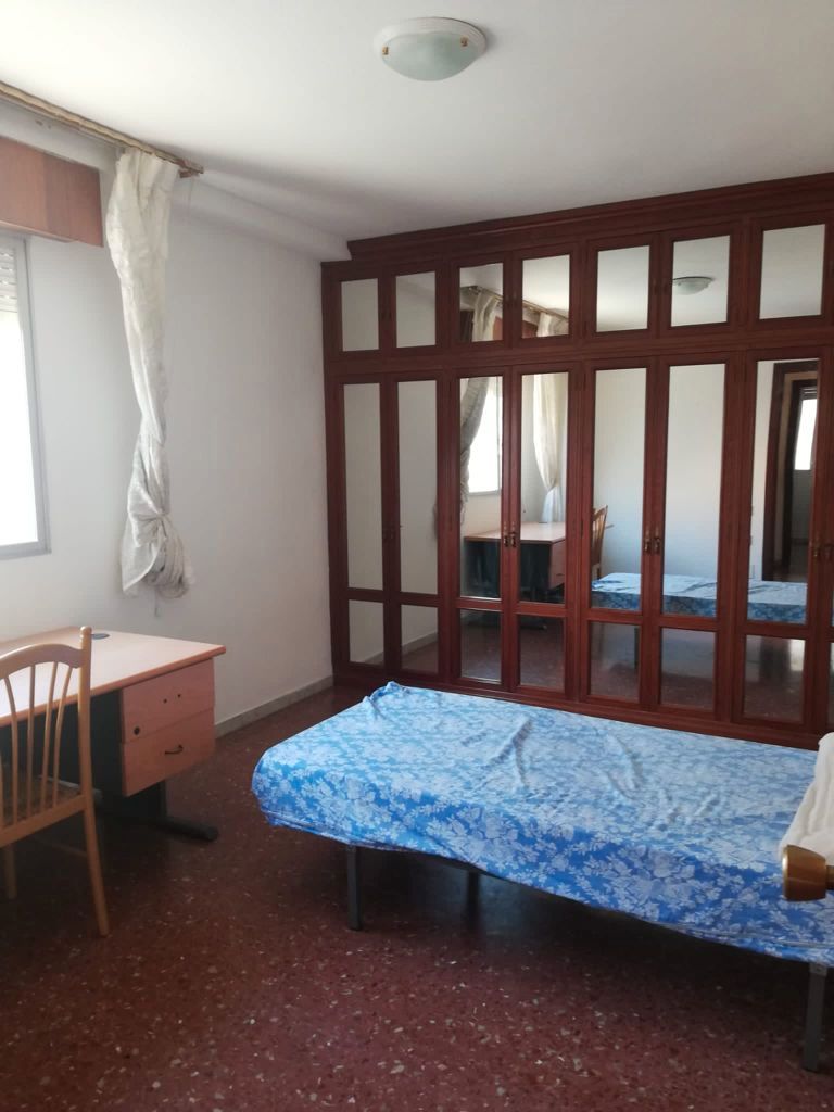 Bedroom of Flat to rent in  Almería Capital  with Heating, Furnished and Oven