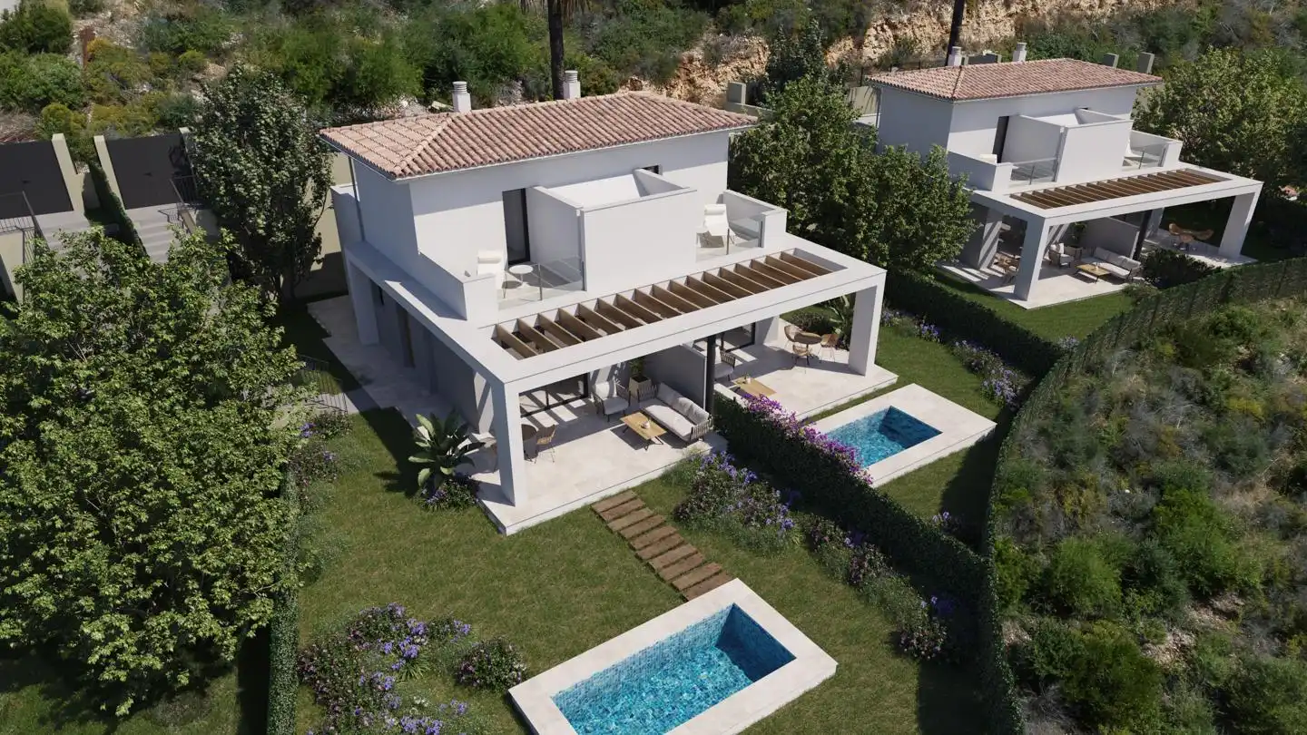 Casa con piscina en venta en Des Castellot 2