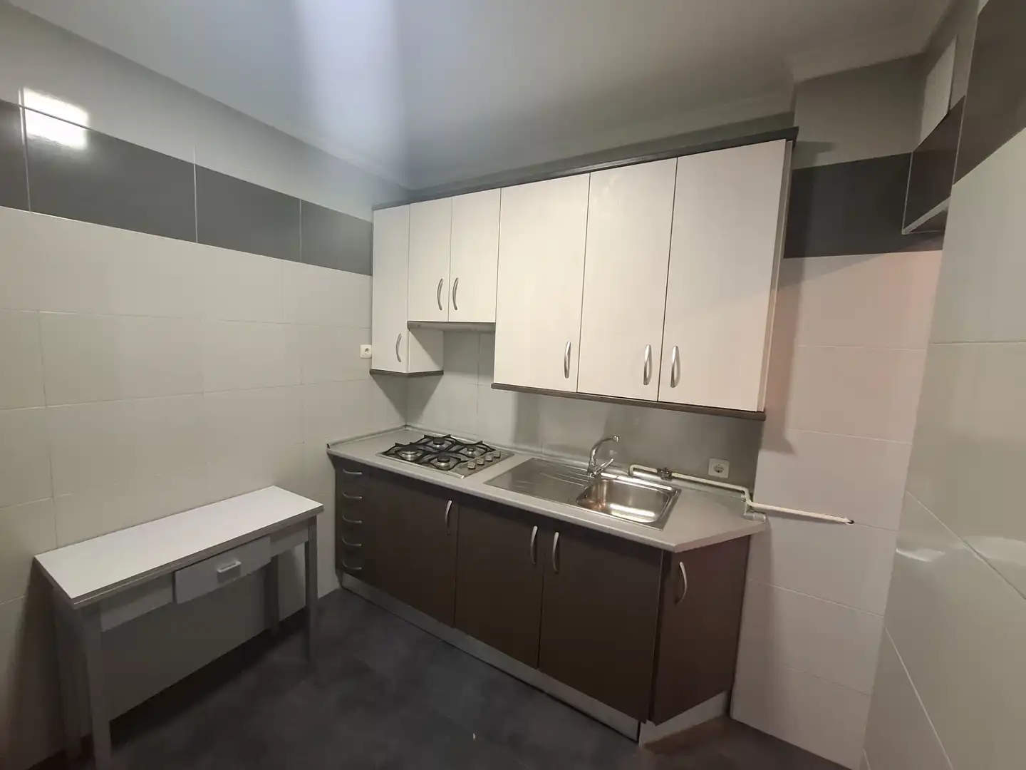 Cocina de Piso en venta en El Torreón - Los Ángeles - El Pilar