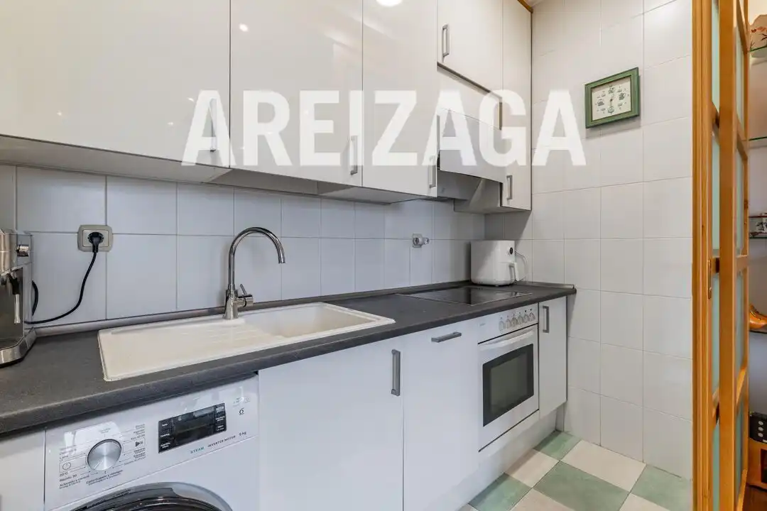 Cocina de Piso en venta en Donostia - San Sebastián  con Calefacción, Terraza y Trastero