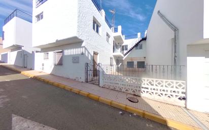 Vista exterior de Casa adosada en venda en Mojácar amb Terrassa