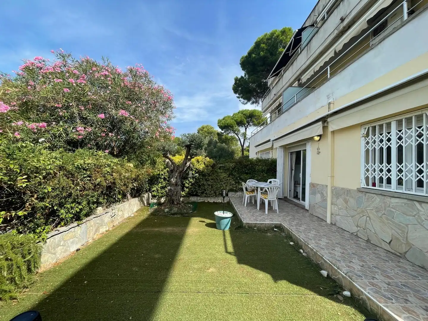 Jardí de Planta baixa en venda en Castell d'Aro, Platja d'Aro i s'Agaró amb Aire condicionat, Calefacció i Traster