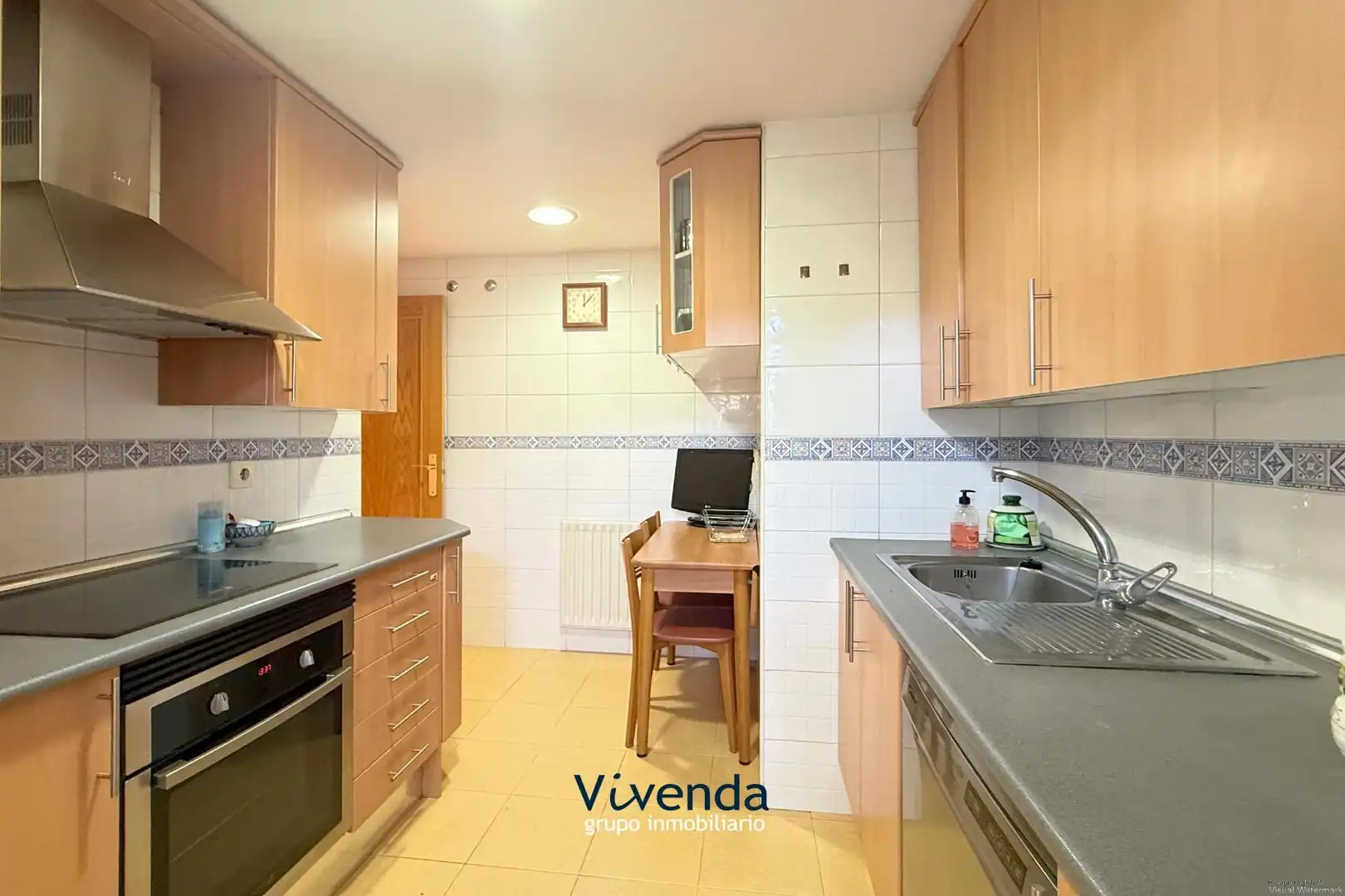 Kitchen of Flat for sale in Madrid  with Air Conditioner, Heating and Storage room