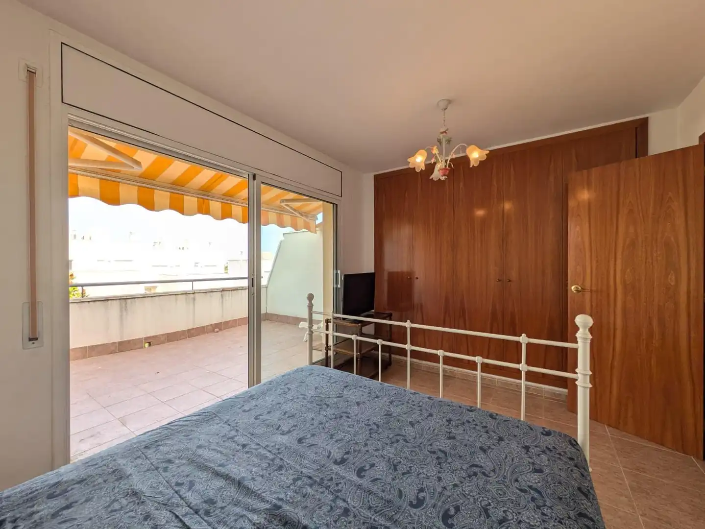 Habitación de Casa adosada en venta en Creixell con Aire acondicionado, Jardín privado y Terraza