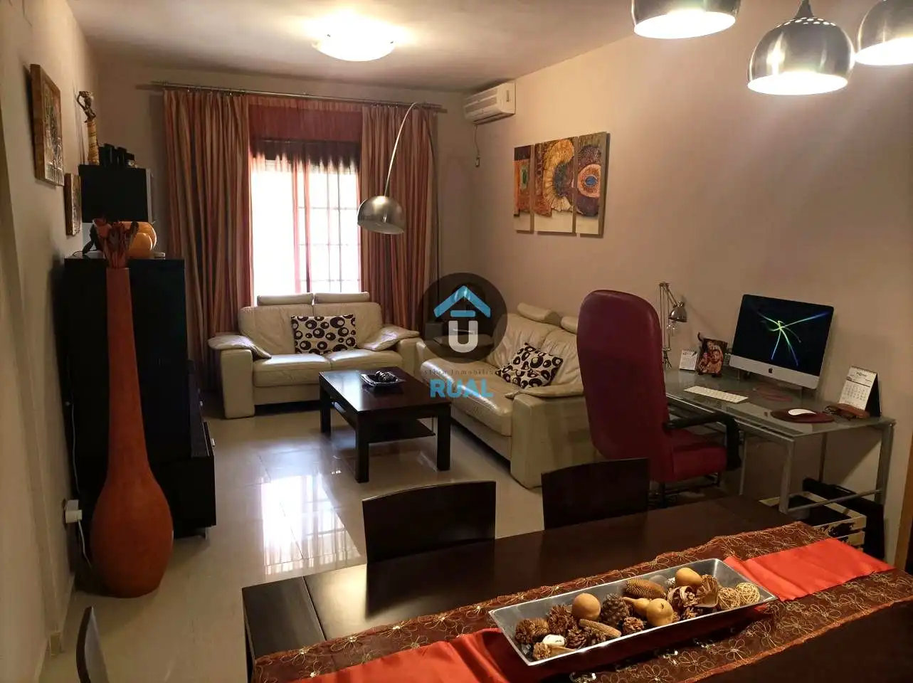 Sala de estar de Casa o chalet en venta en Mairena del Aljarafe con Aire acondicionado, Jardín privado y Terraza