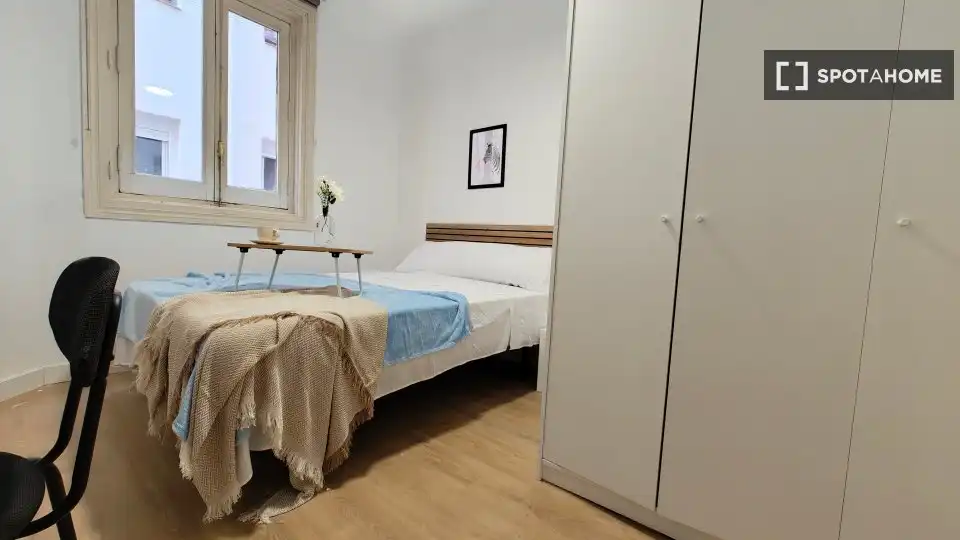 Room in Trafalgar