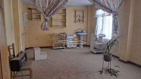Foto 2 de Casa adosada en venta en Las Tinajerías - Juderías, Lucena