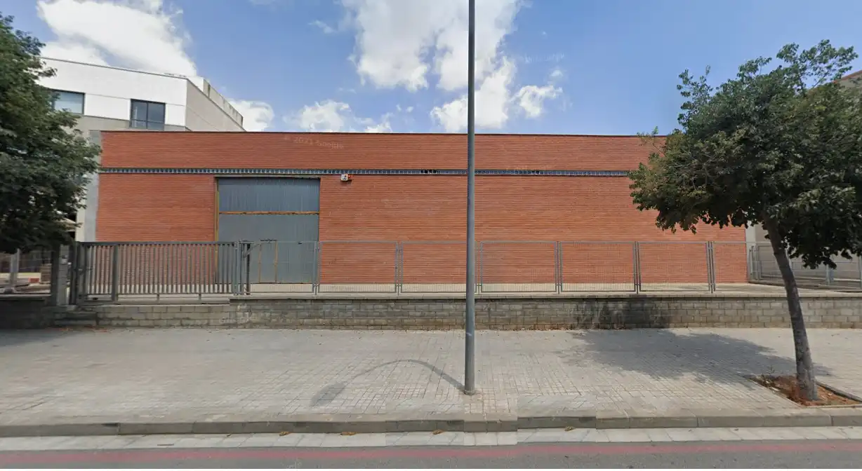 Industrial building to rent in Carretera de l'Hospitalet 64