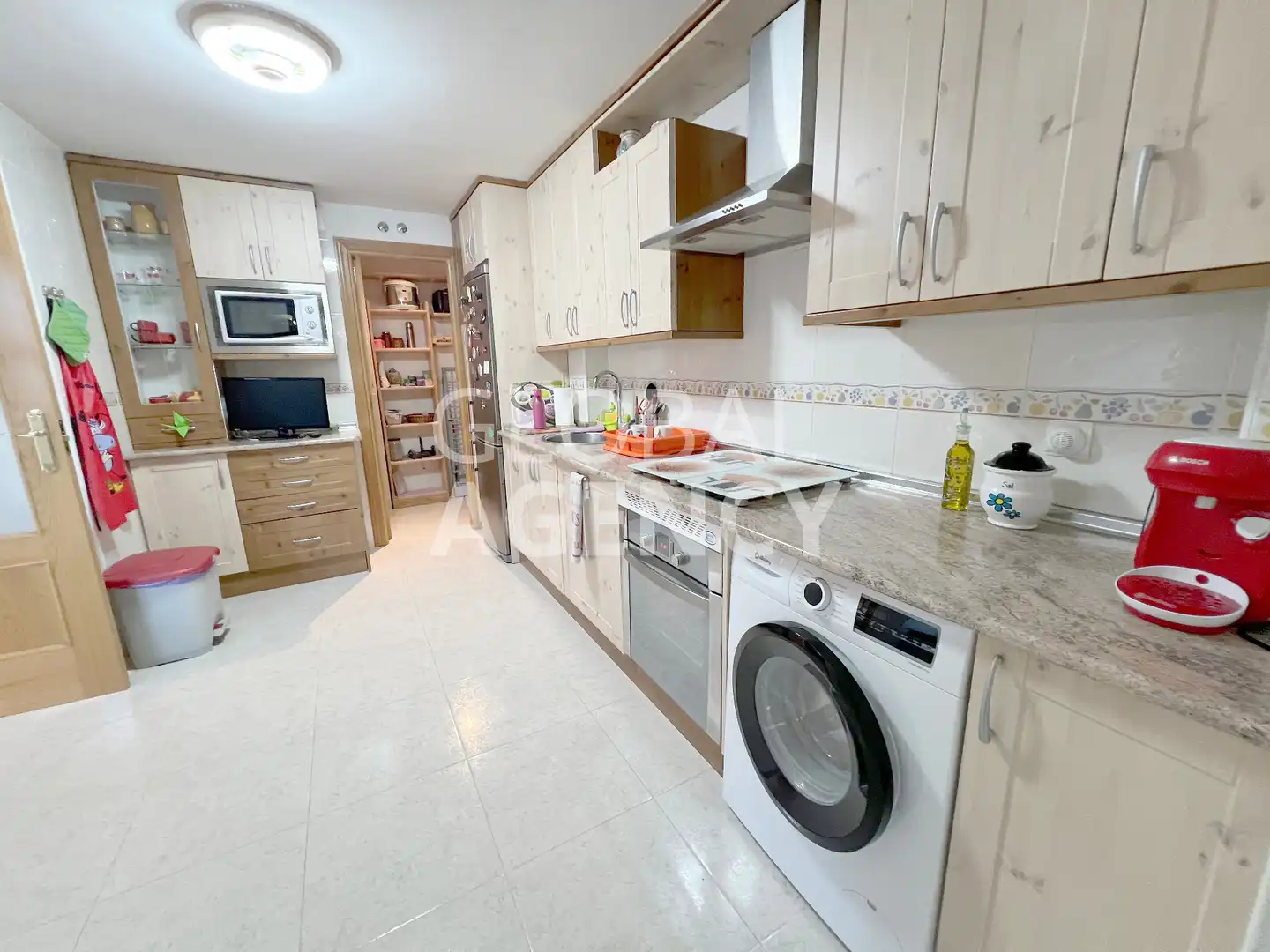 Cocina de Casa adosada en venta en Torrejón del Rey con Calefacción, Jardín privado y Horno