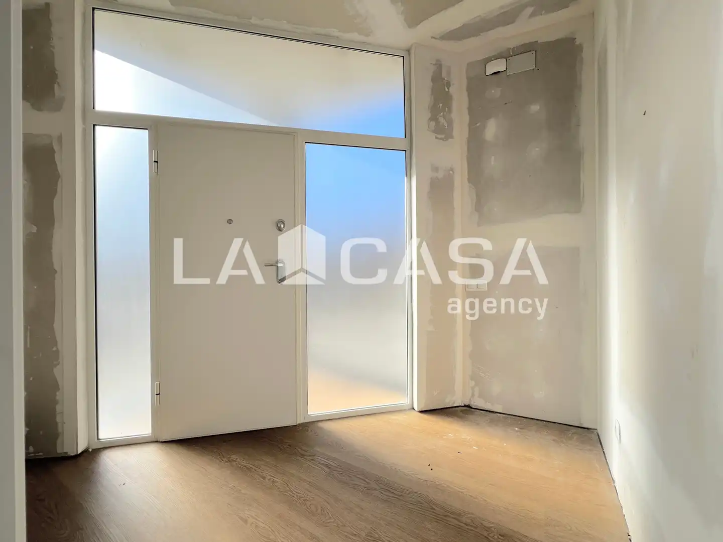 Maisonette zum Verkauf in Badalona mit Klimaanlage