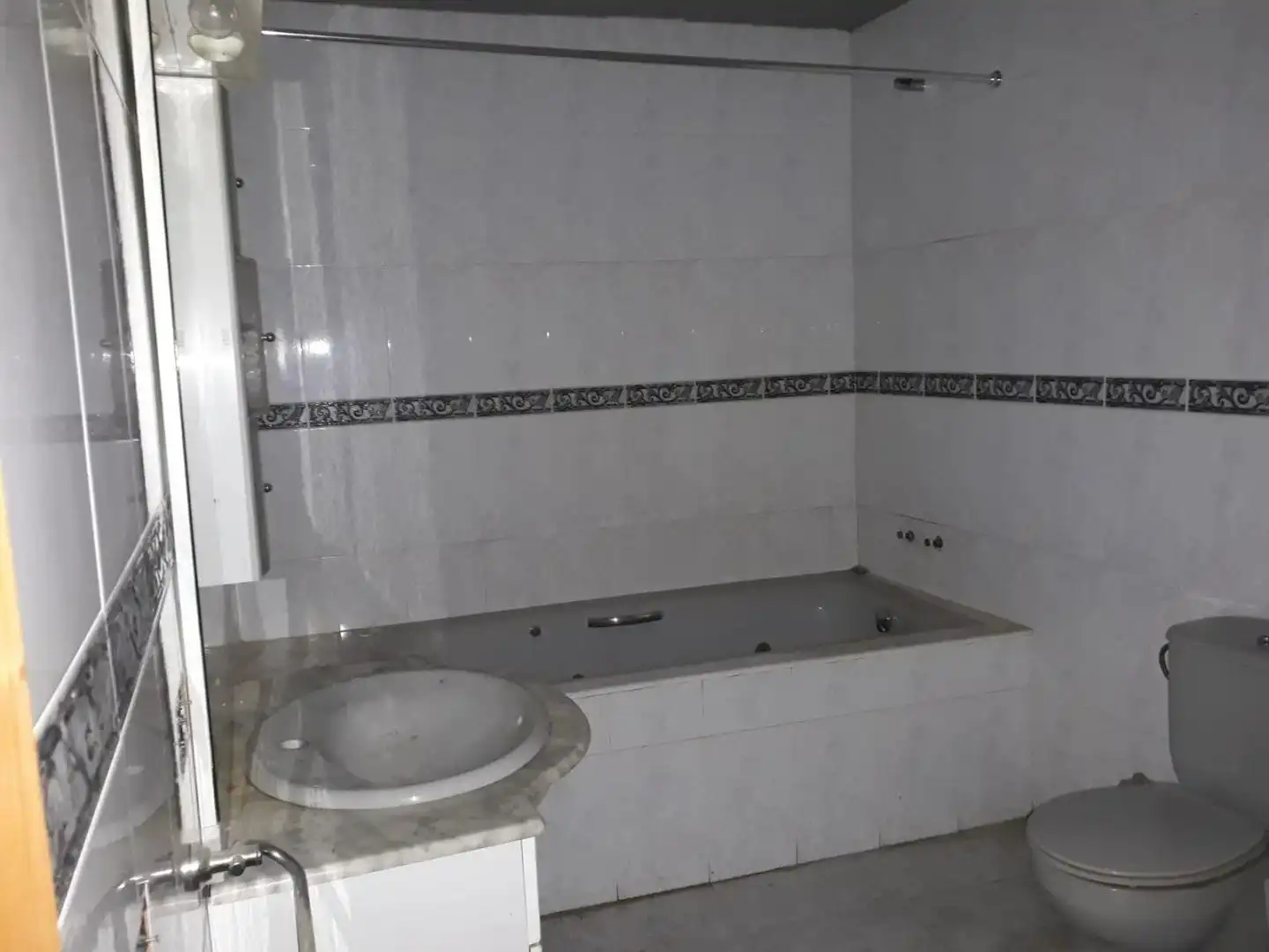 Badezimmer von Einfamilien-Reihenhaus zum Verkauf in Alguaire