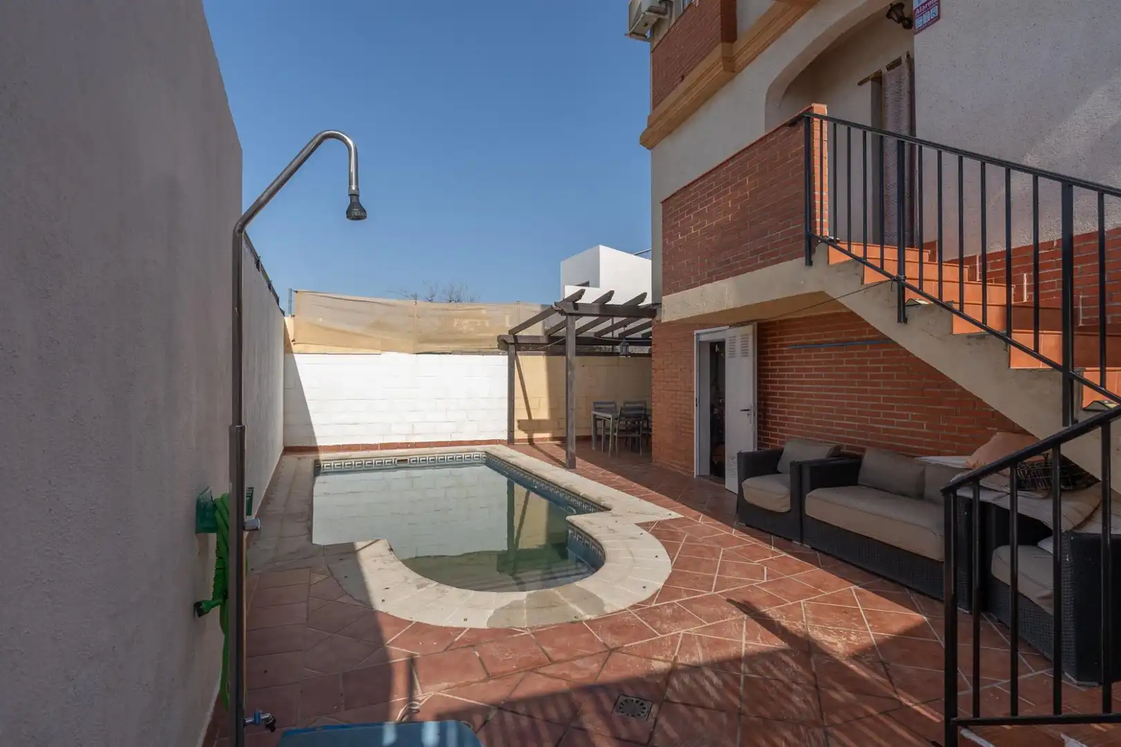 Piscina de Casa adosada en venta en Ogíjares con Aire acondicionado, Calefacción y Terraza