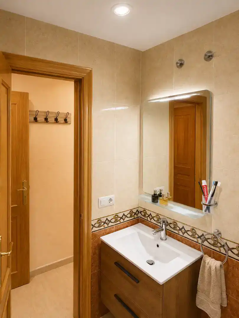Bany de Apartament de lloguer en Oropesa del Mar / Orpesa amb Aire condicionat, Piscina i Balcó