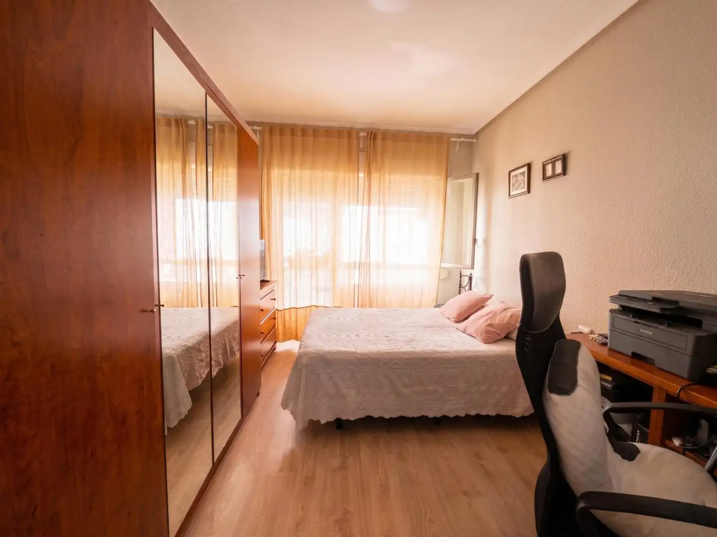 Habitación de Piso en venta en Elche / Elx con Aire acondicionado, Trastero y Amueblado