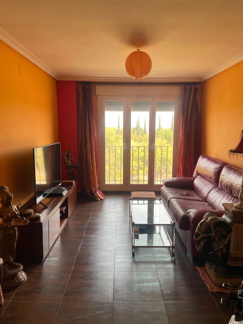 Flat for sale in Calle Polonia, Nuevo Parque