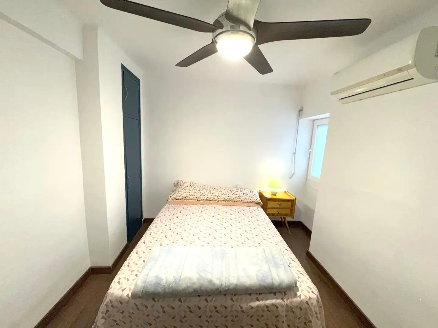 Habitación de Apartamento en venta en Santa Pola con Aire acondicionado, Terraza y Amueblado