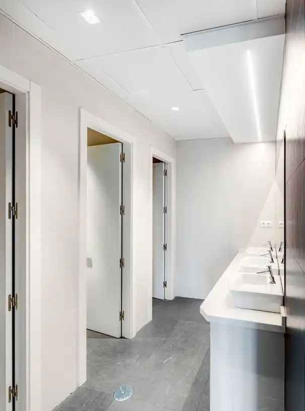 Office for rent in Calle de Basauri, La Florida - El Plantío