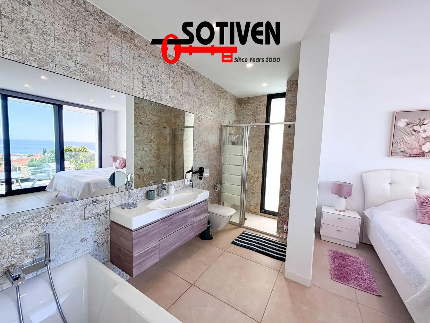 Baño de Casa o chalet en venta en Adeje con Jardín privado, Terraza y Piscina