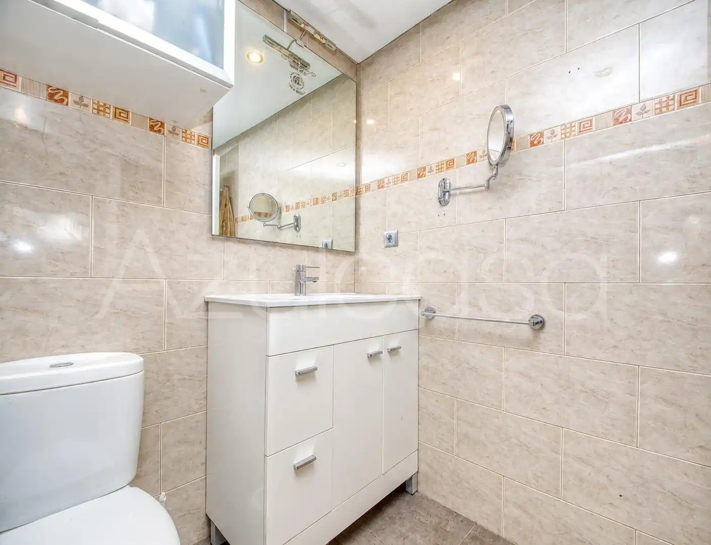 Badezimmer von Wohnung zum Verkauf in Sant Joan d'Alacant mit Klimaanlage, Terrasse und Gemeinschaftspool