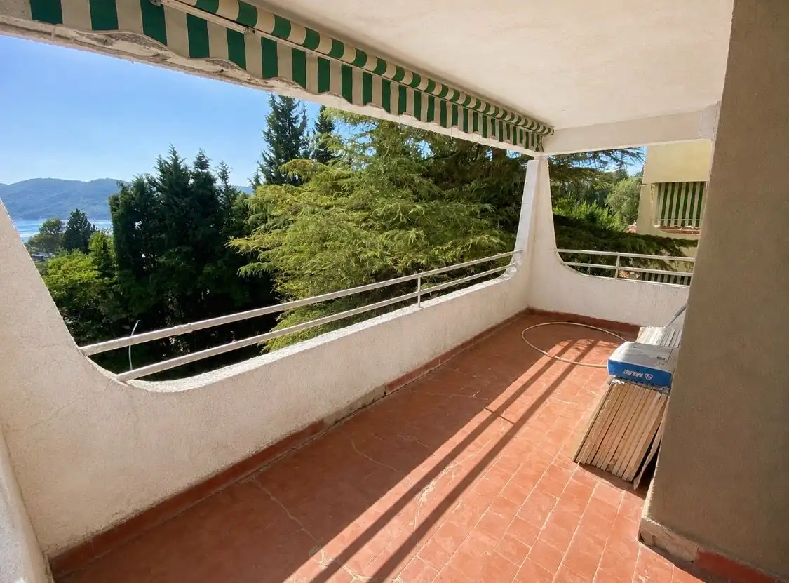 Terrassa de Apartament en venda en Pareja amb Calefacció, Terrassa i Traster