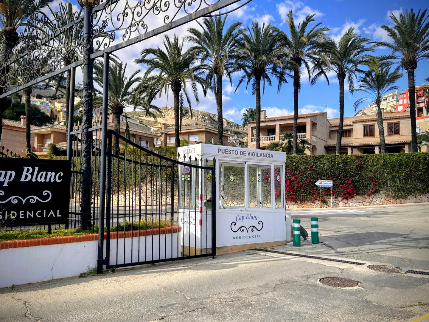 Chalet con piscina en venta en El Faro, imagen 3