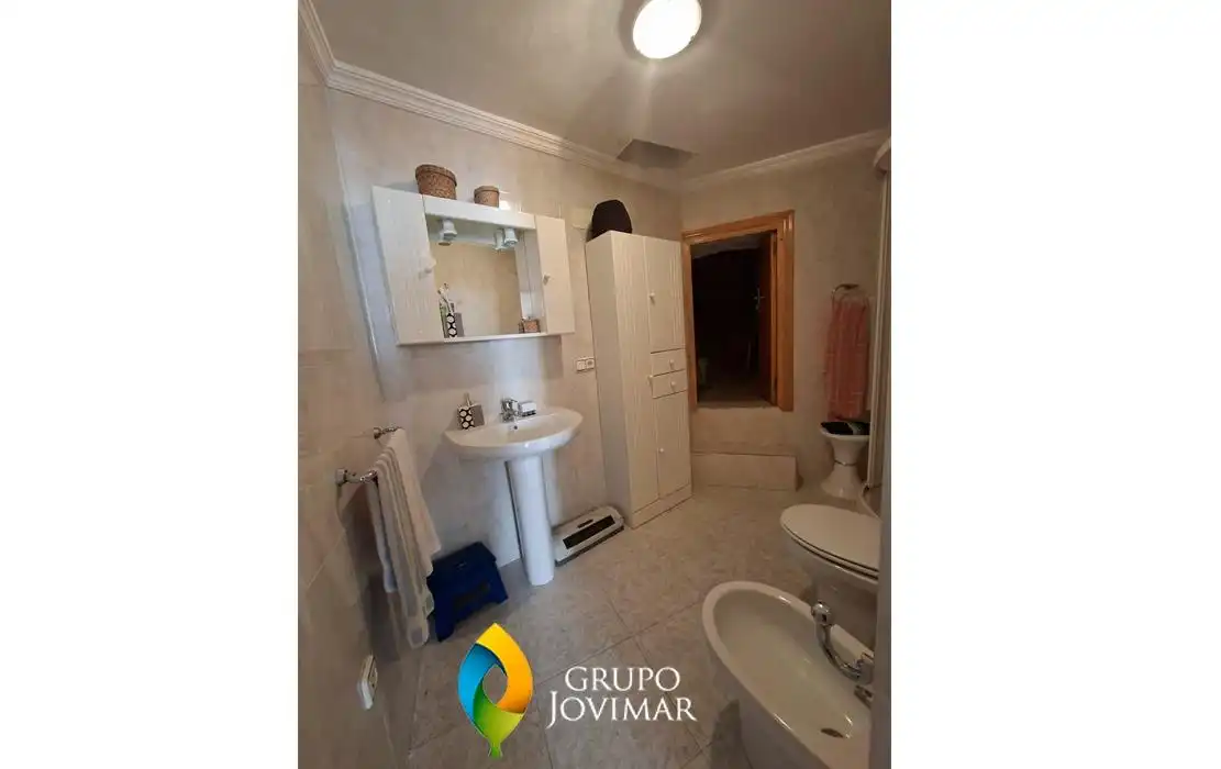 Bany de Casa o xalet en venda en Huéneja