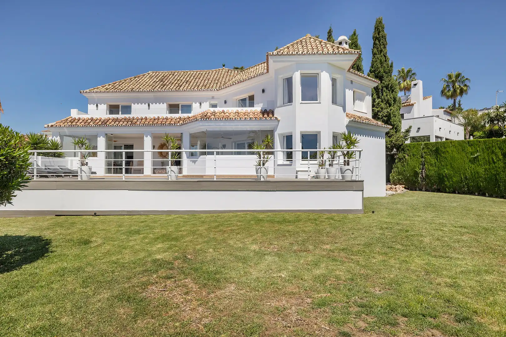 Jardí de Casa o xalet en venda en Estepona amb Aire condicionat, Calefacció i Jardí privat