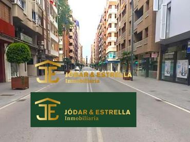 Wohnung mit Balkon zum Verkauf in Lorca Ciudad