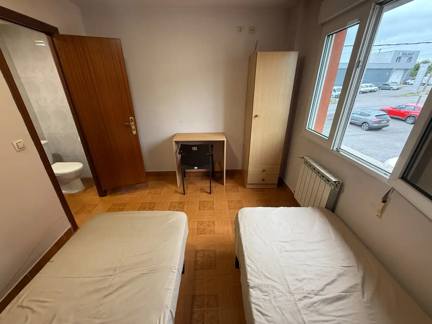 Dormitori de Edifici en venda en Siero amb Alarma