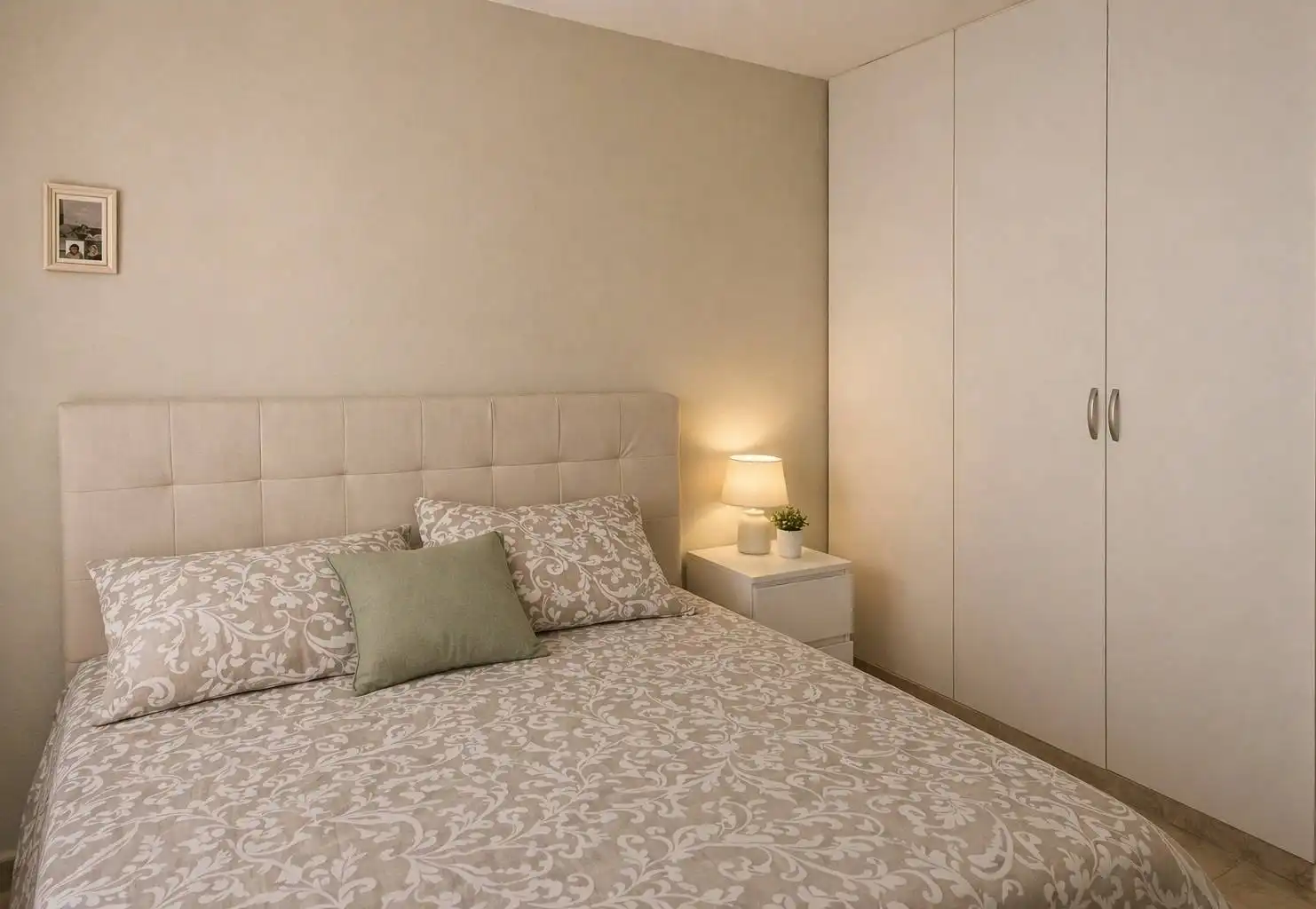 Habitación de Piso en venta en Madrid con Aire acondicionado, Calefacción y Jardín privado