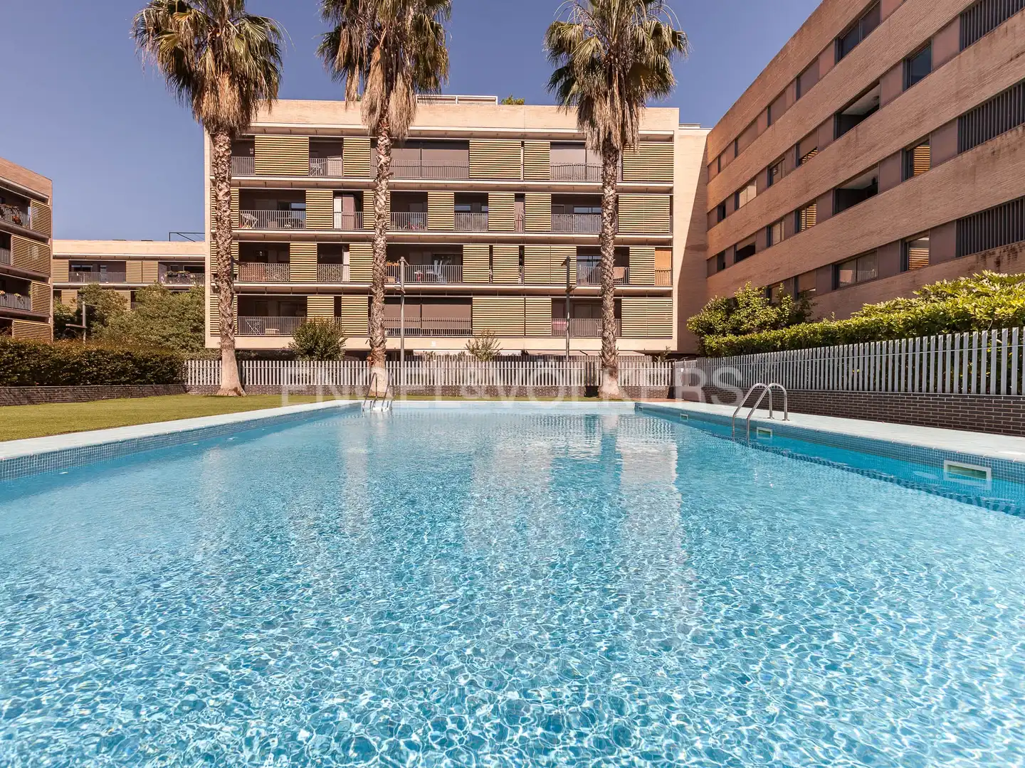 Piscina de Piso de alquiler en Sant Cugat del Vallès con Calefacción, Jardín privado y Trastero