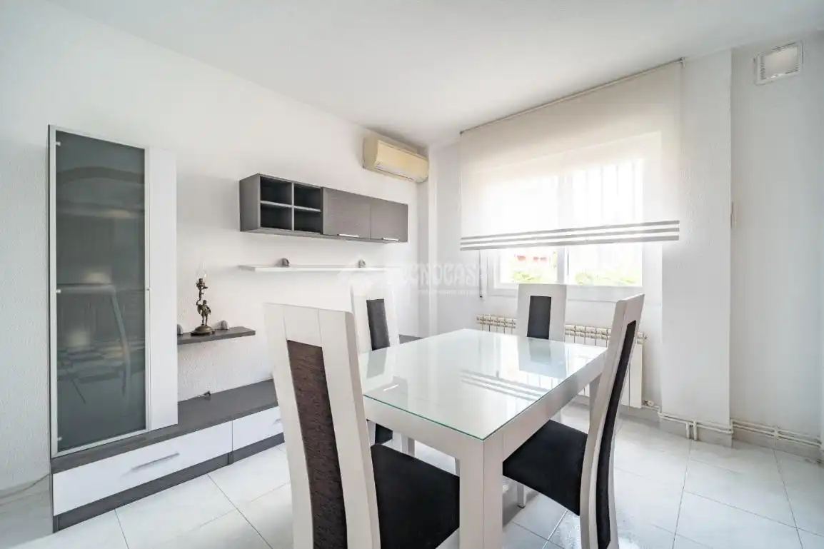 Comedor de Casa adosada en venta en Arganda del Rey con Aire acondicionado y Calefacción