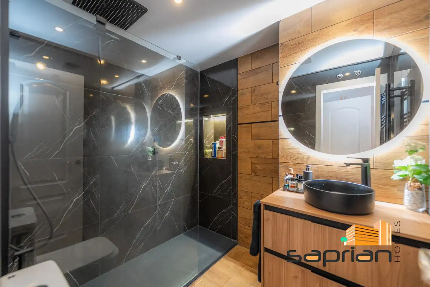 Baño de Piso en venta en Alcalá de Henares con Aire acondicionado, Calefacción y Jardín privado