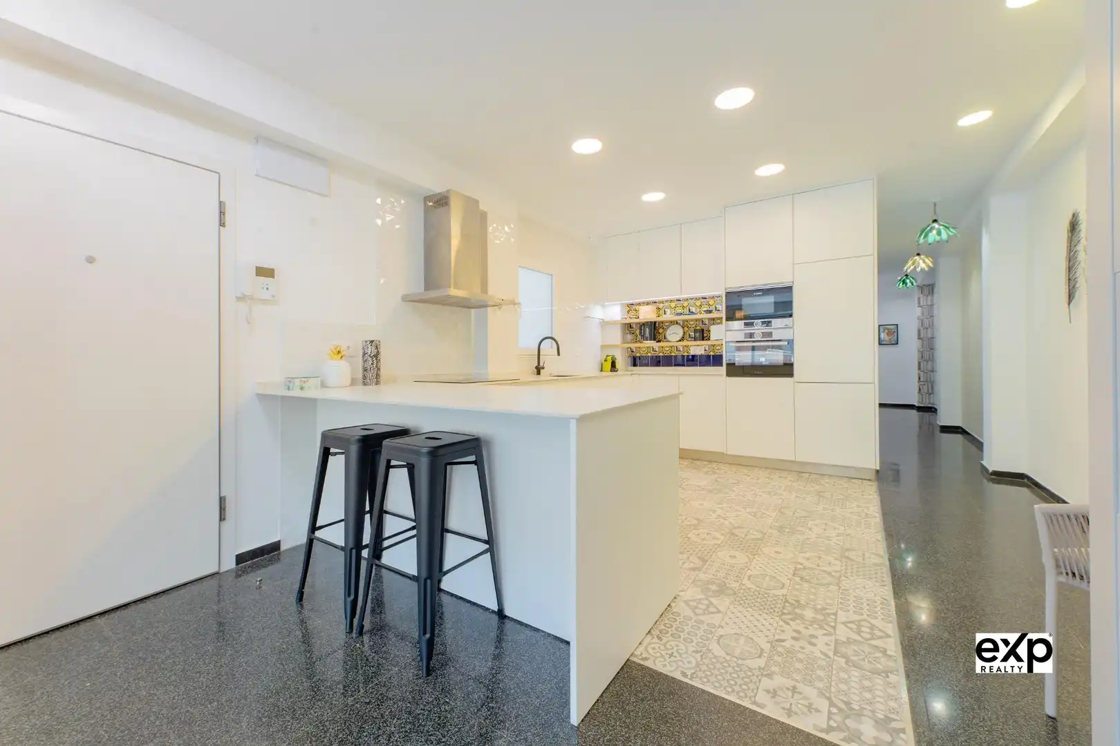 Cuina de Apartament de lloguer en Valencia amb Aire condicionat, Calefacció i Terrassa
