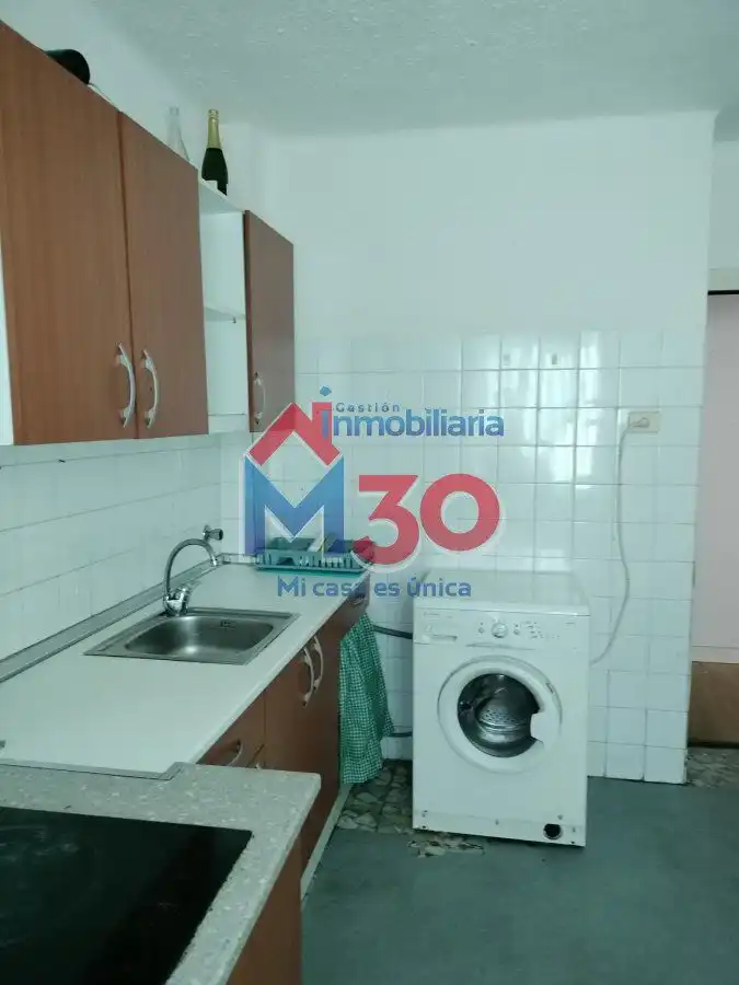 Küche von Wohnung zum Verkauf in Miranda de Ebro mit Abstellraum