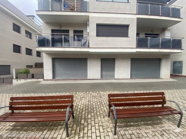 Local comercial en Alquiler en Carrer Antoni Tápies, 15 en Dosrius poble