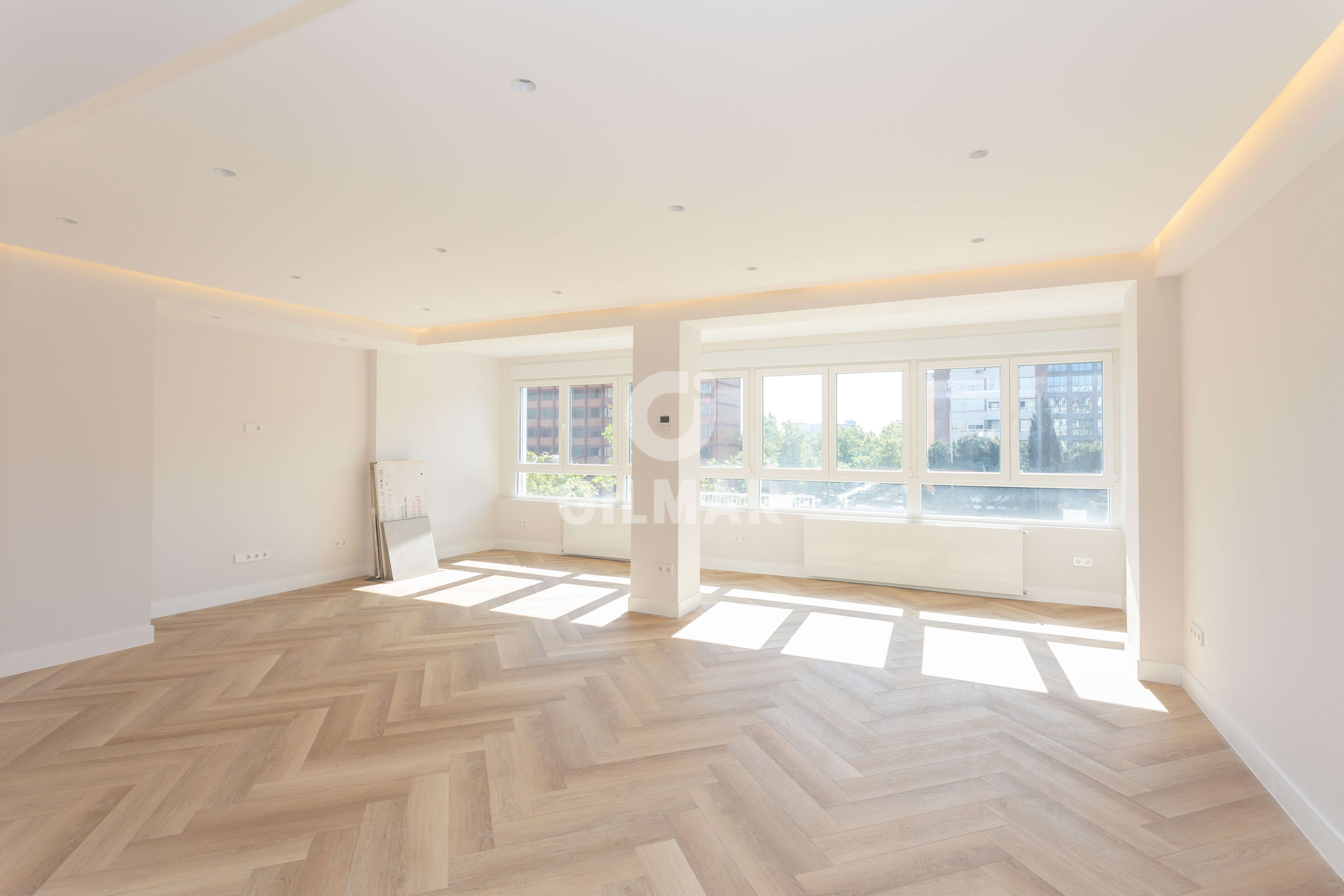 Living room of Flat for sale in  Madrid Capital  with Heating