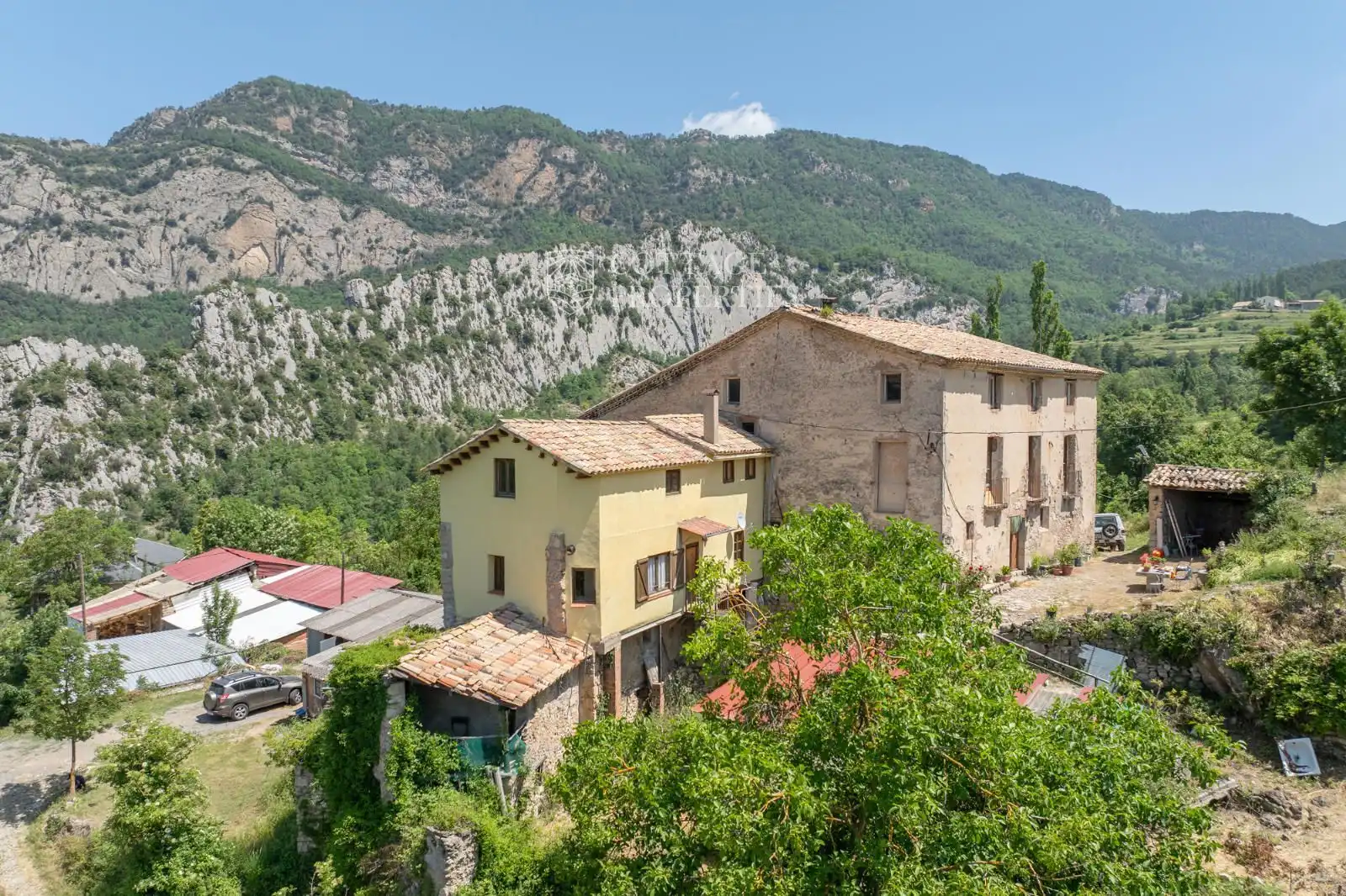 Vista exterior de Finca rústica en venda en La Nou de Berguedà
