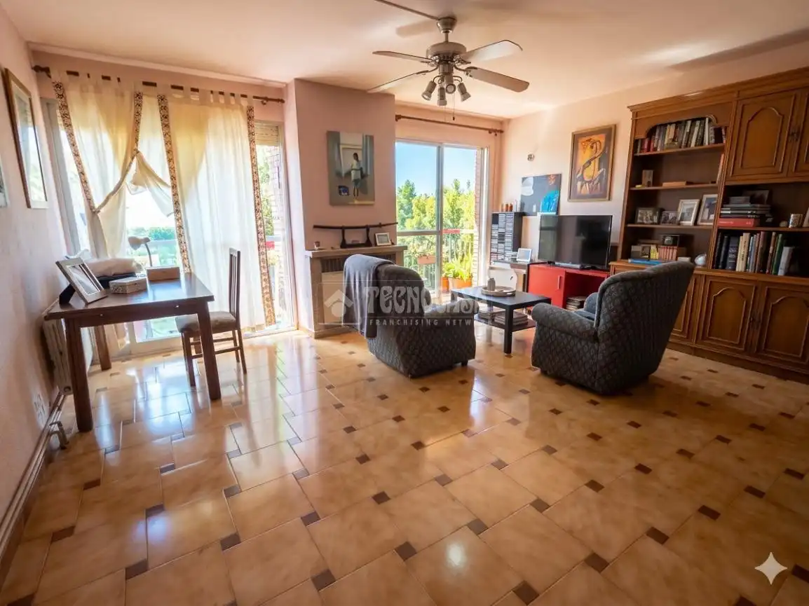 Living room of Detached homes for sale in Velilla de San Antonio  with Heating, Private garden and Terrace