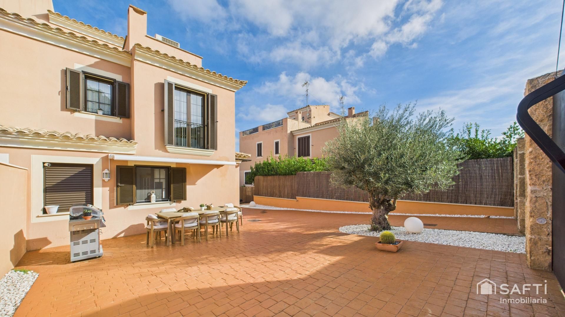 Exterior view of House or chalet for sale in Llucmajor  with Air Conditioner, Heating and Terrace