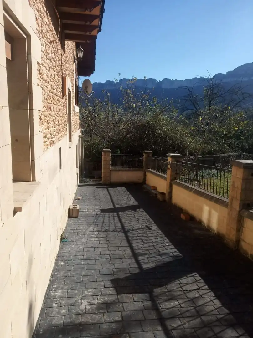 Exterior view of Houses for sale in Valle de Mena  with Private garden, Terrace and Storage room